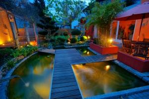 Landscape Lighting to Showcase Your Gardens