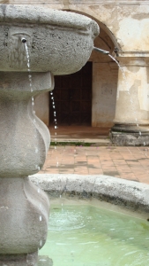 3 types of residential fountains