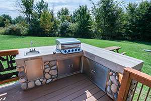 Outdoor Kitchens and Grills: 3 Helpful Questions to Ask Before Choosing a Design